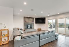 其他 2 2 Mi to Lake Poway: Mtn-view Escape w/ Patio!