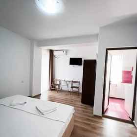 Room 1 Luxorvilla studios, Constanța Hotels
