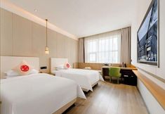 Others 6 Forest Hotel