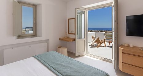 Others 2 Platies Luxury Apartments Santorini
