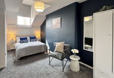 Others 3 2 Bedroom Queen Street