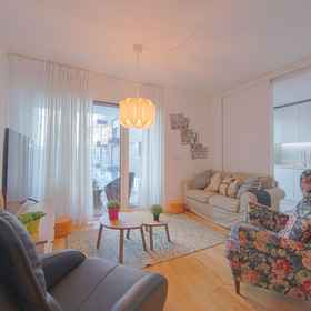 Room 1 Homing 本菲卡尊贵露台 II, 里斯本大学 酒店