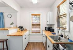 Others 7 Charming 2-bedroom Home Lakeland