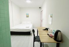 Others 7 GO INN Siriraj