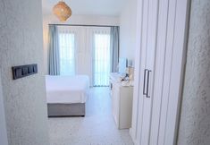 Lain-lain 4 In One Bitez Hotel