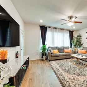 Primary image112 Mi to Dtwn Mckinney: Modern Gem w/ Patio & Yard,科林县飯店