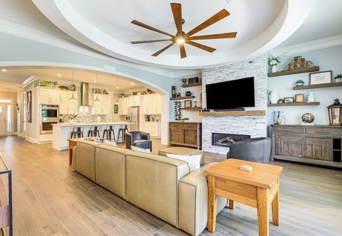 Lain-lain West ATL Home w/ Great Outdoor Space: 4 Mi to Dtwn