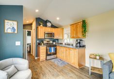 Lainnya 7 11 Mi to Port Townsend Ferry: Cottage w/ View!