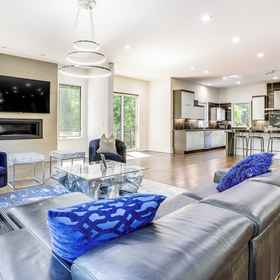 Primary image1豪華巴克海德度假屋，距離亞特蘭大市中心6英里，The Catholic Shrine of the Immaculate Conception飯店