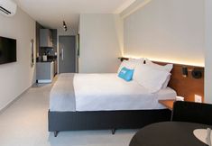 其他 7 Simple Smart by Xtay João Pessoa