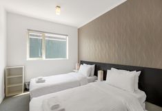 その他 6 First Tracks