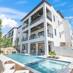 Room 1 Salty Sunrise in Clearwater Beach, Pinellas County Hotels