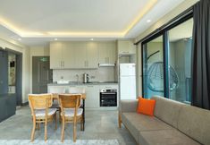 Others 7 Damira Apart