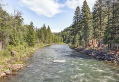 อื่นๆ 2 Luxury Cabin on Naches River, Near Mount Rainier!