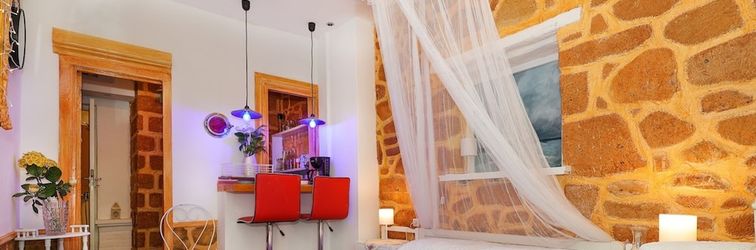 Others Alley Studio 1 by Frangki