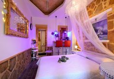 Others 4 Alley Studio 1 by Frangki