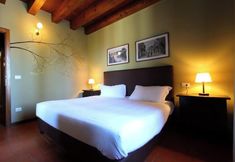 Others 4 La Boheme Chambres