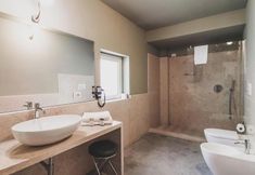 Others 7 La Boheme Chambres