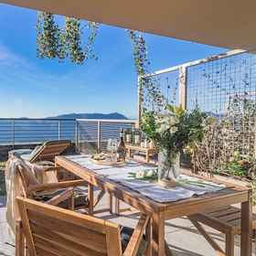 Room 1 Aurora Apartment in Como, Province of Como Hotels