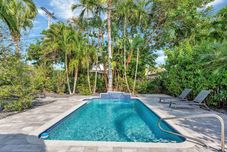 其他 Daddy House-victoria Park With Pool