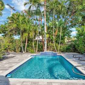 Room1Daddy House-victoria Park With Pool,拉斯奥拉斯河滨飯店