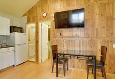 其他 6 Screened Porch & Pool: Cabin Near Bethel Woods!