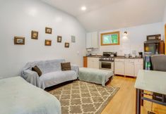 其他 3 6 Mi to Bethel Woods: Cabin w/ Pool Access