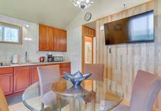 기타 6 5 Mi to Swinging Bridge Reservoir: Cabin w/ Pool!