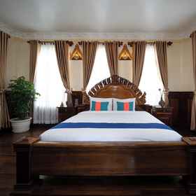 Room 1 Hello One Apartment, Terrace of the Elephants Hotels