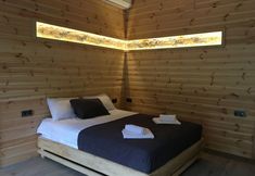 Others 2 Umey Suit House