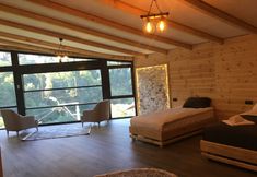 Others 7 Umey Suit House