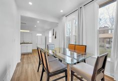 Others 6 Spacious 3BR Detroit Apt Sleeps 7 + Wifi