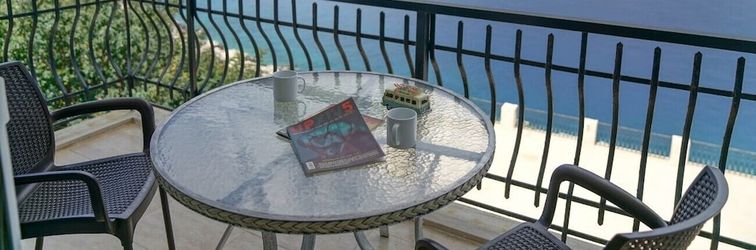 Others Mona Apart with Sea Platform