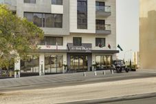 Others coral beach hotel & spa