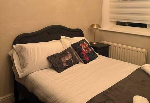 Others 3 Bedroom House in Jesmond