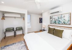 Others 7 Secret Hideaway - New Custom Built Home