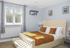 Others 6 Cozy Riverside Retreat in Snodland