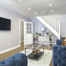 Primary image 1 Cozy Riverside Retreat in Snodland, Tonbridge and Malling District Hotels