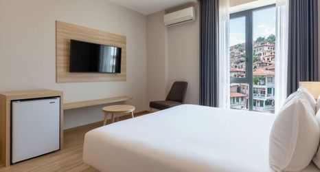 Lainnya 2 Esra Sultan