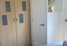 Others 4 Coastal Chalet in Tudweiliog, Pwllheli