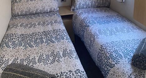 Others 2 Coastal Chalet in Tudweiliog, Pwllheli