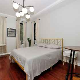 Room 1 Cozy Studio Near Central Park, 82nd Street–Jackson Heights Hotels