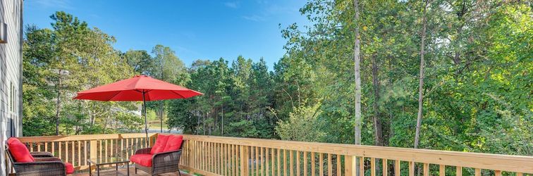 Others 11 Mi to Dtwn: Luxe Atlanta Retreat w/ Deck & Yard