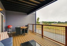 其他 2 Columbia River Views: Spacious Hammond Getaway!