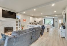 其他 7 Columbia River Views: Spacious Hammond Getaway!