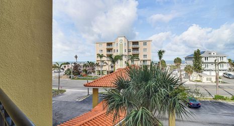 Others 2 Treasure Island Condo: Gulf-view Balcony