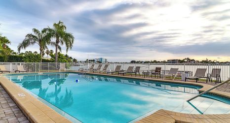 其他 2 Treasure Island Condo w/ Bay-view Balcony!