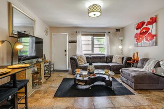 其他 4 8 Mi to Long Beach: Cozy Apt w/ Fenced Yard!