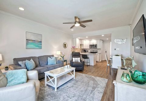 Others La Costa Gem - Condo for 3!