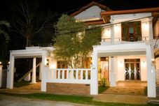 Lain-lain Serene Villa Airport Transit